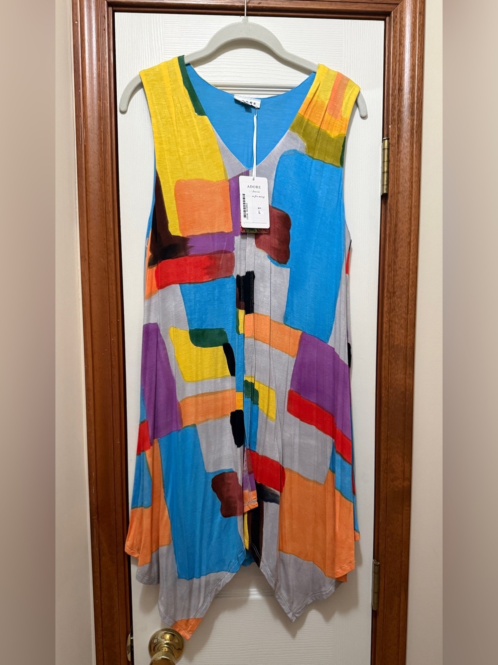 NEW ADORE colorful abstract sleeveless v-neck  swing tunic size Large